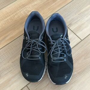 On Running Cloud Shoes